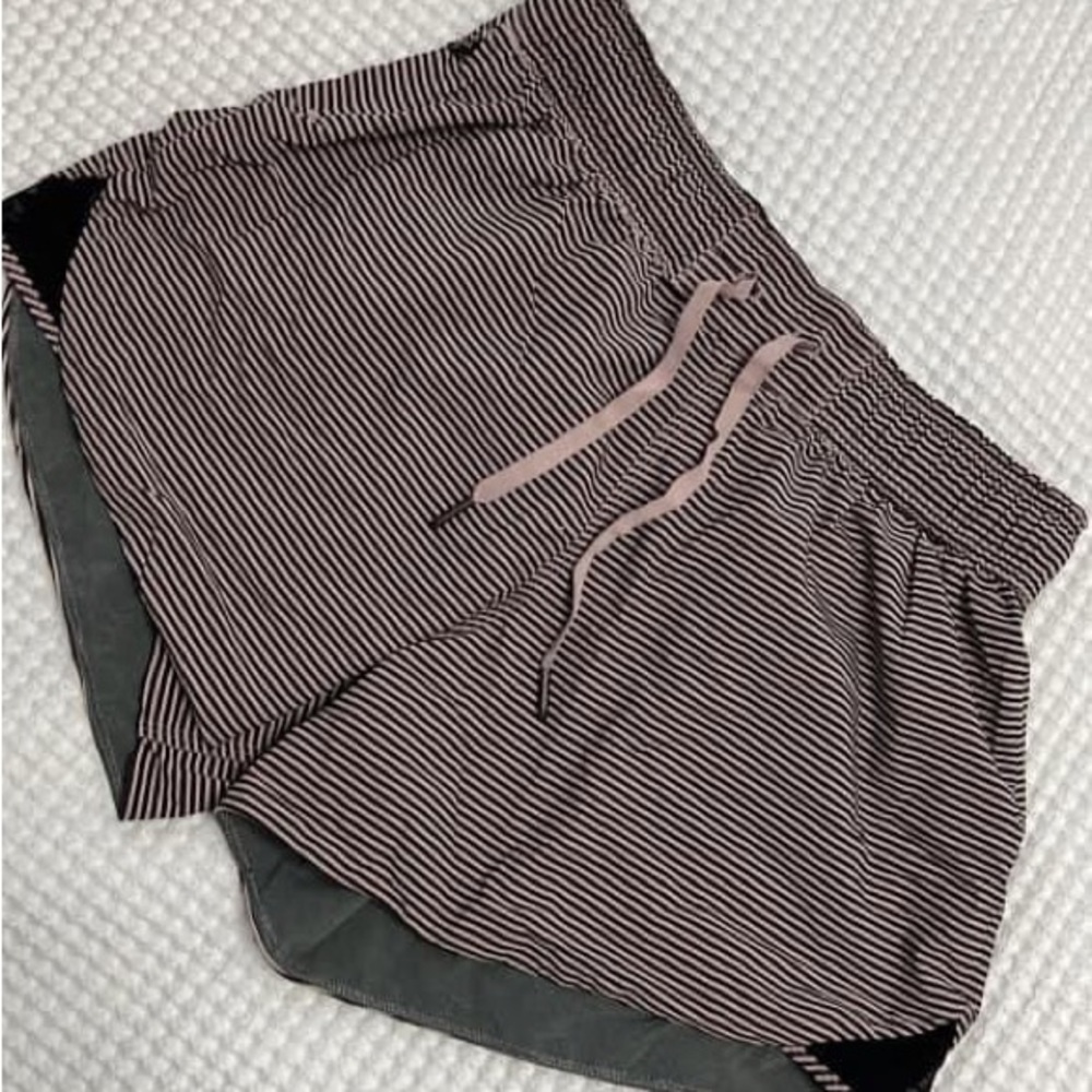 Lululemon reversible shorts